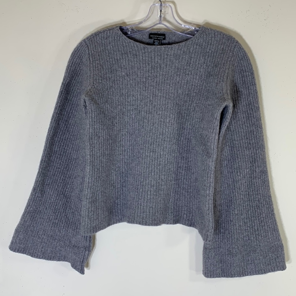 NWOT. Saks Fifth Avenue Black Label Cashmere Bell Sleeve Sweater Women’s Small.